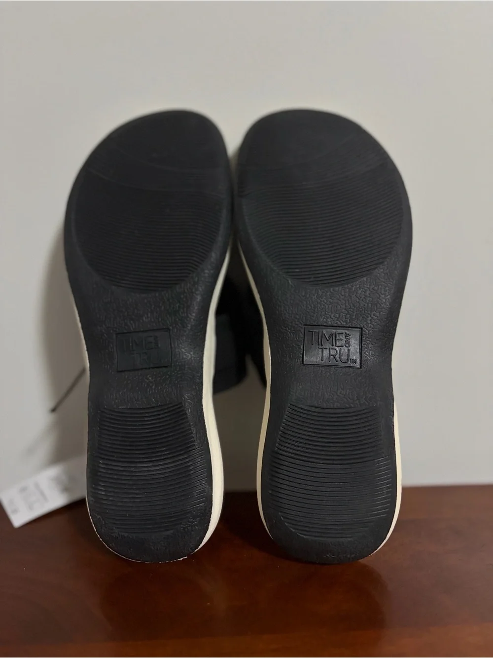 Time and Tru comfortable black